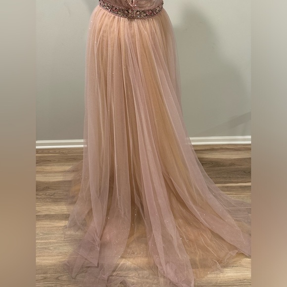 2 in 1! Picture yourself turning heads in this showstopper! NWT sz 6! Gorgeous! - Picture 2 of 10